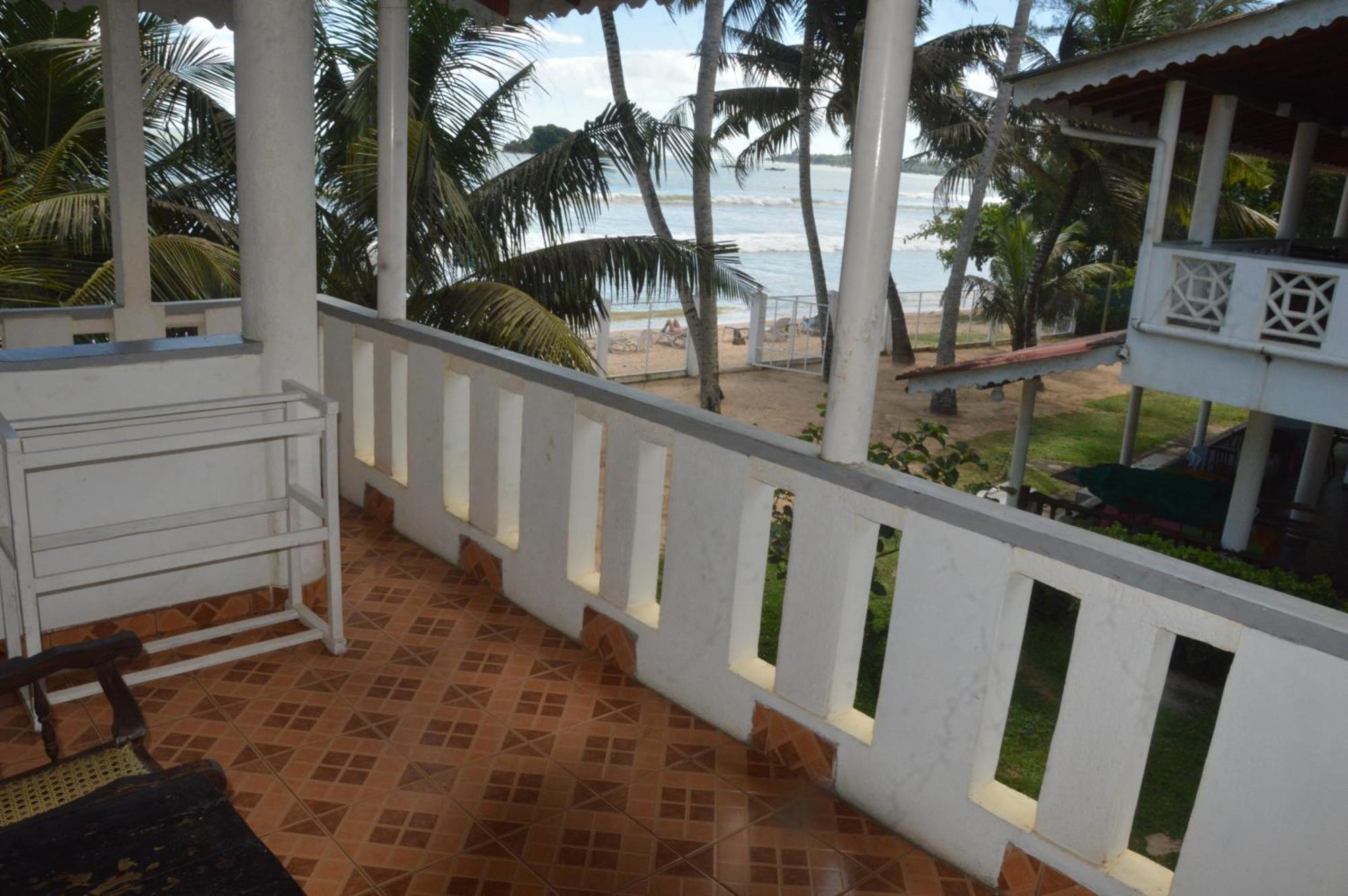 Hotel Weligama Bay View Esterno foto
