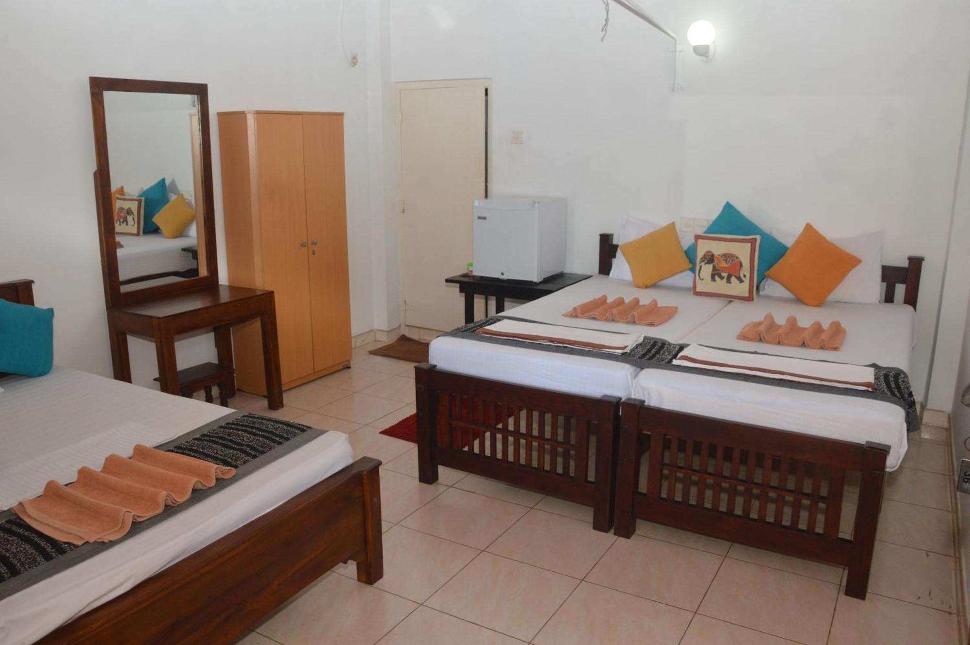 Hotel Weligama Bay View Esterno foto